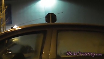 Voyeuristic Threesome With A Stranger In A Public Parking Lot - Misscreamy